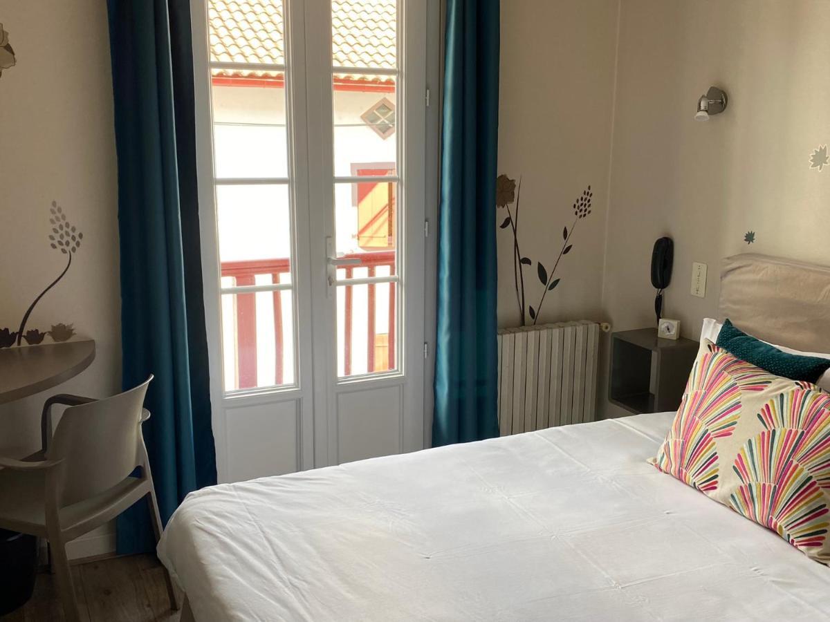 Hotel Juantorena Saint-Etienne-de-Baigorry Eksteriør bilde